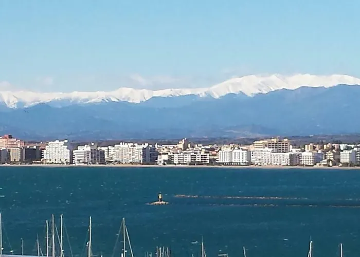 Res. Baie 11 公寓 罗萨斯